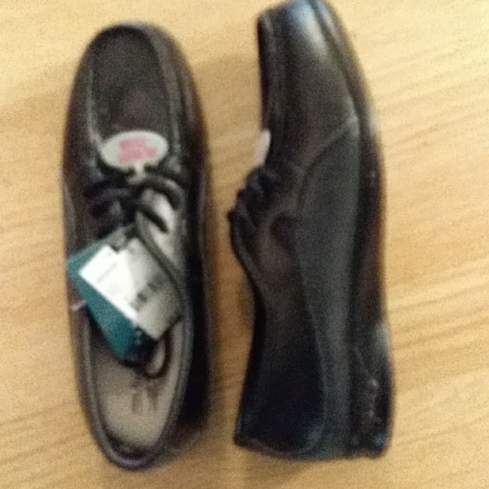 New Black Cubbie Cuddlers Shoes